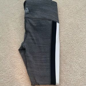 Reebok women’s xs grey black and white leggings